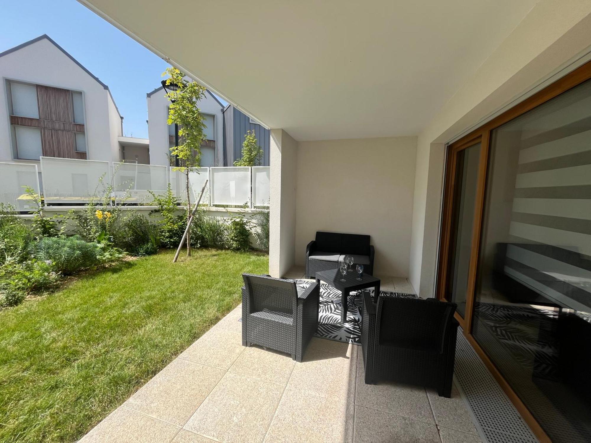 Cosygreen77 Modern Apartment With Garden And Parking Маньи-ле-Онгр Экстерьер фото